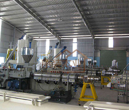 大型生態木生產車間